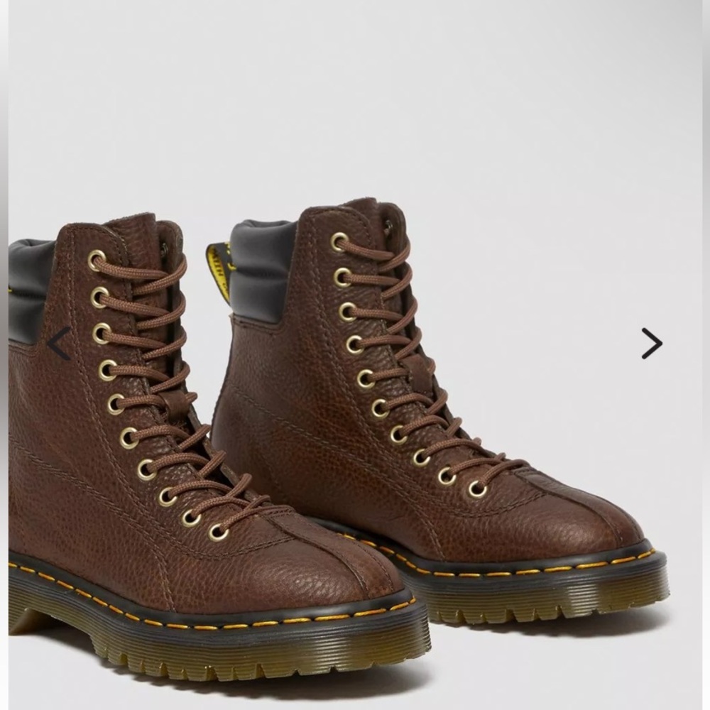 Dr.Marten’s Santo Grizzly Leather Padded Collar Boot